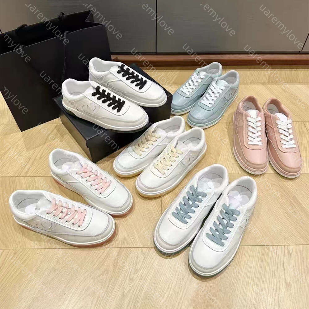 Classic Leather Women's Lace Up Round Toe Leather Print Letter Sports Shoes Outdoor Casual White Shoes Suede Board Shoes Flat Bottom Comfortable And Wear-resistant