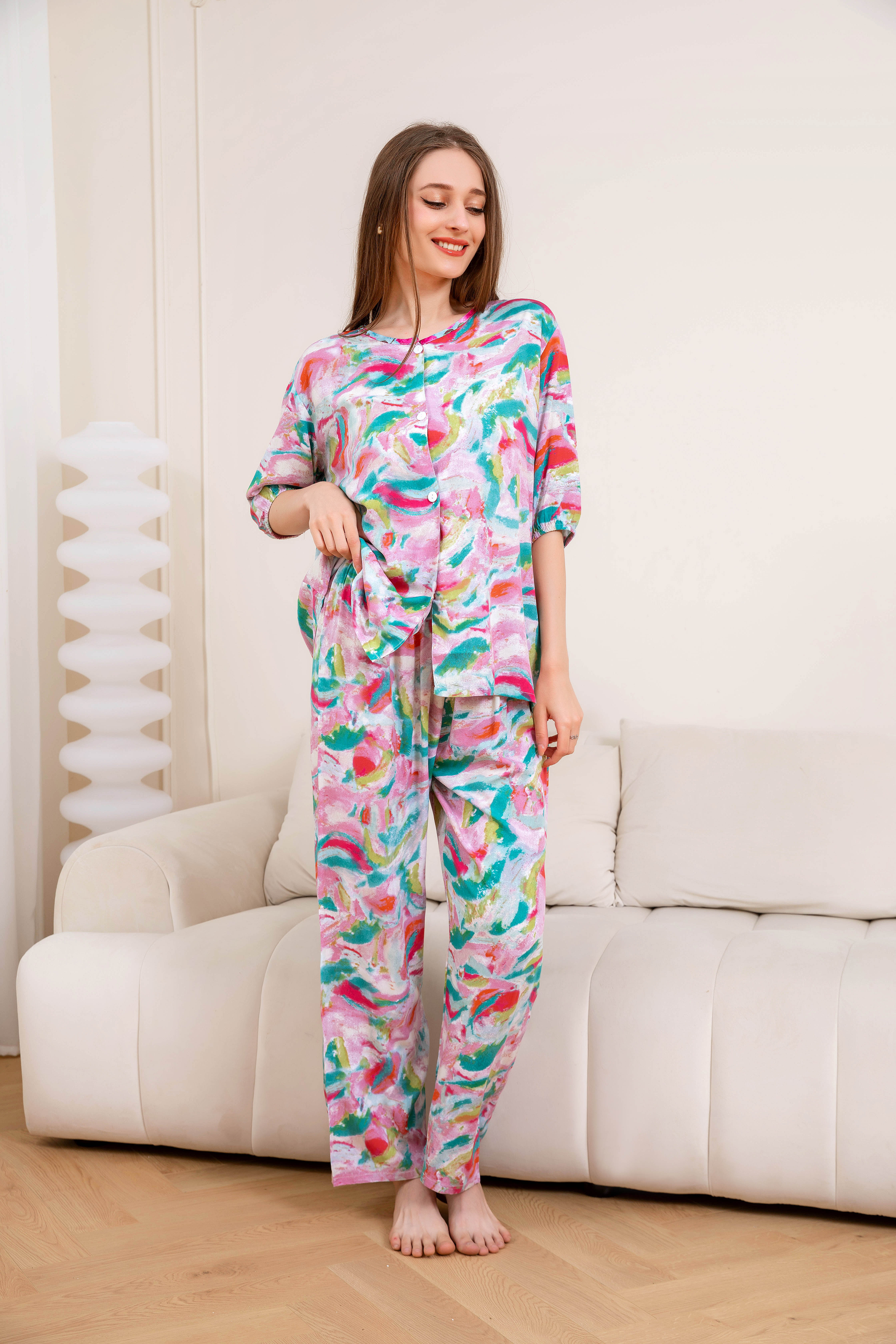 Women's Home Clothes, Pajamas, Red and Green Graffiti Pants Set C212
