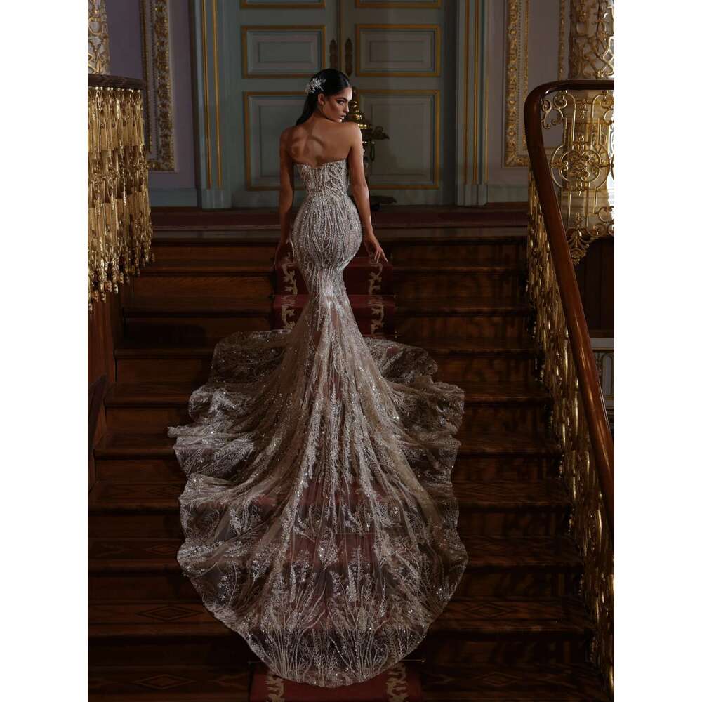 Strapless Mermaid Women Wedding Dress With Beaded Crystals Details Court Train Bride Dresses Sexy Bridal GownNo Cape 0723