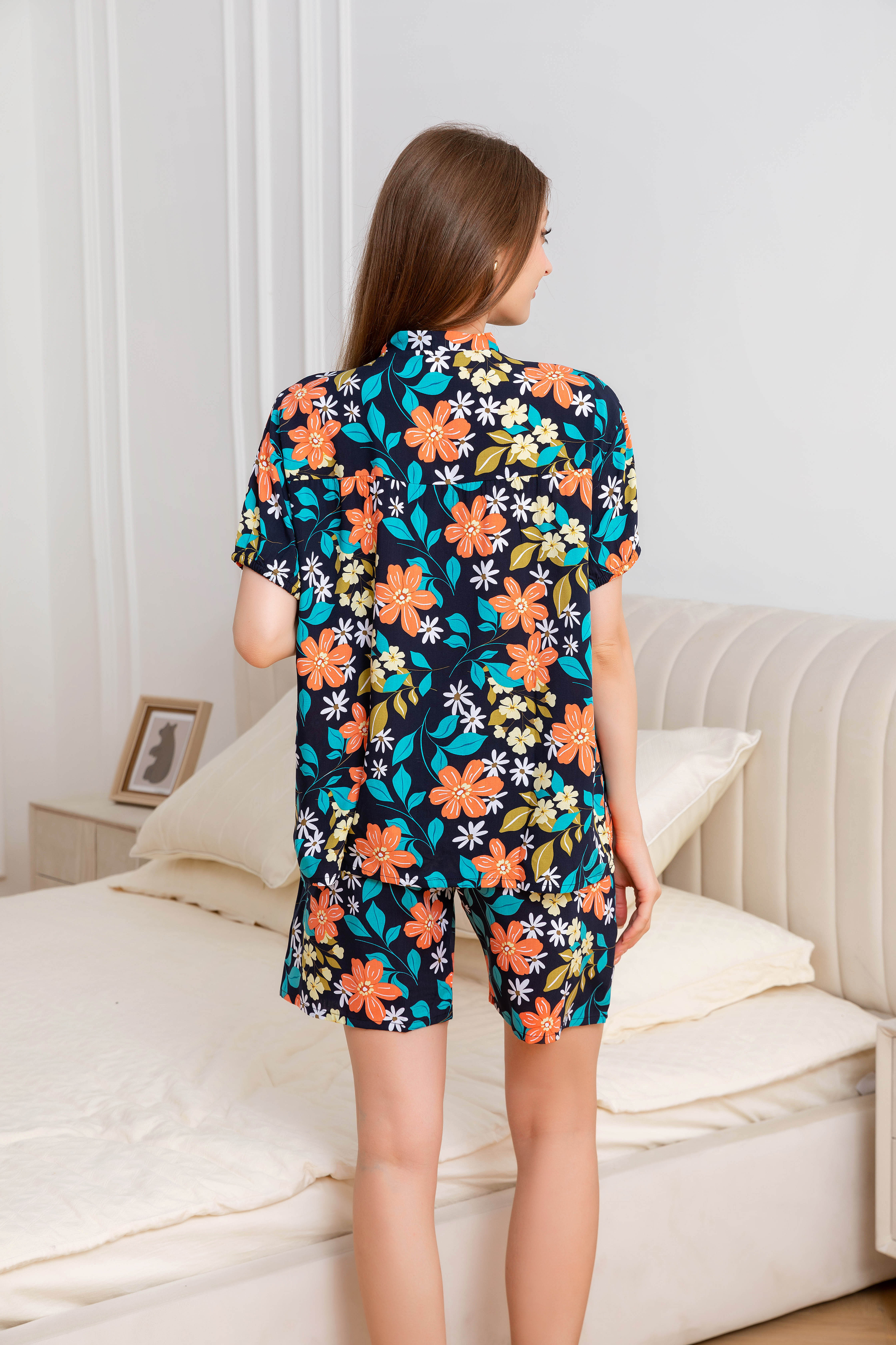 Women's Home Clothes Pajamas Black Base Leaf Red Flower Shorts Set D215