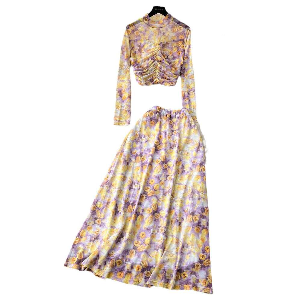 Feng 2023 New Pure Desire Spicy Girl Short Long Sleeved Mesh Top High Waist Skirt Fashion Tie Dye Set Self-cultivation Bifurcated Round Neck Dress Den