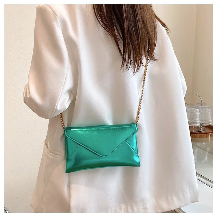 Womens Evening Shoulder Bag Leather Clutch Purse Wedding Party Prom Envelope Handbag Silver Crossbody with Chain 240722