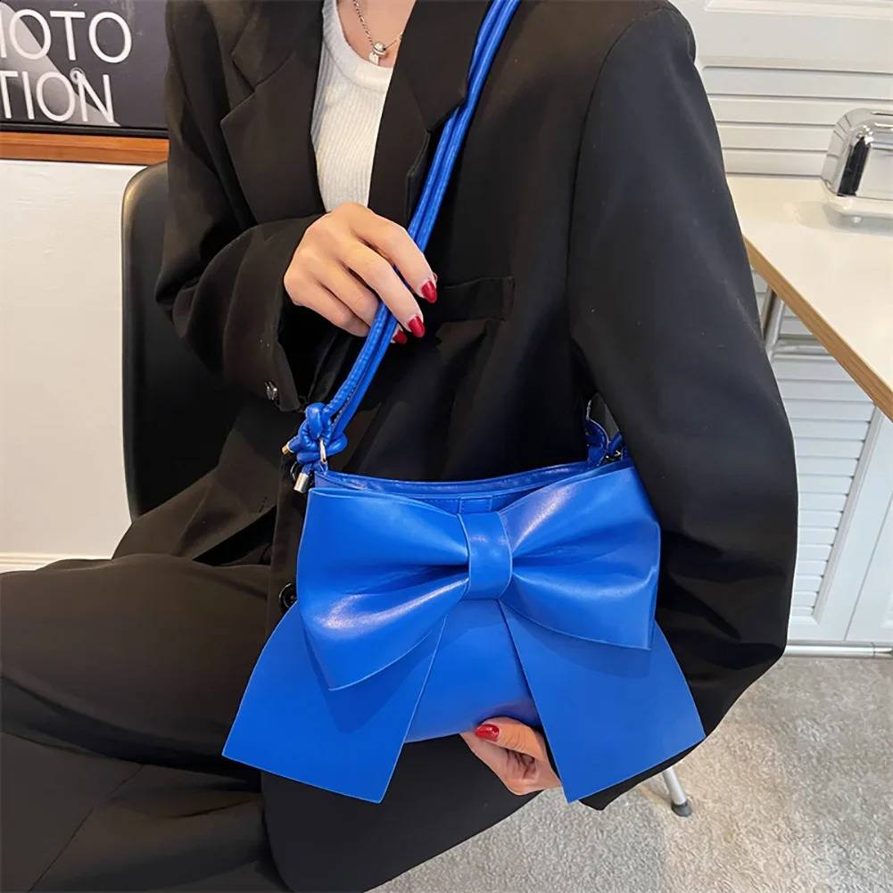 Womens highquality bucket bag Korean version fashion bow single shoulder retro cross body 240723