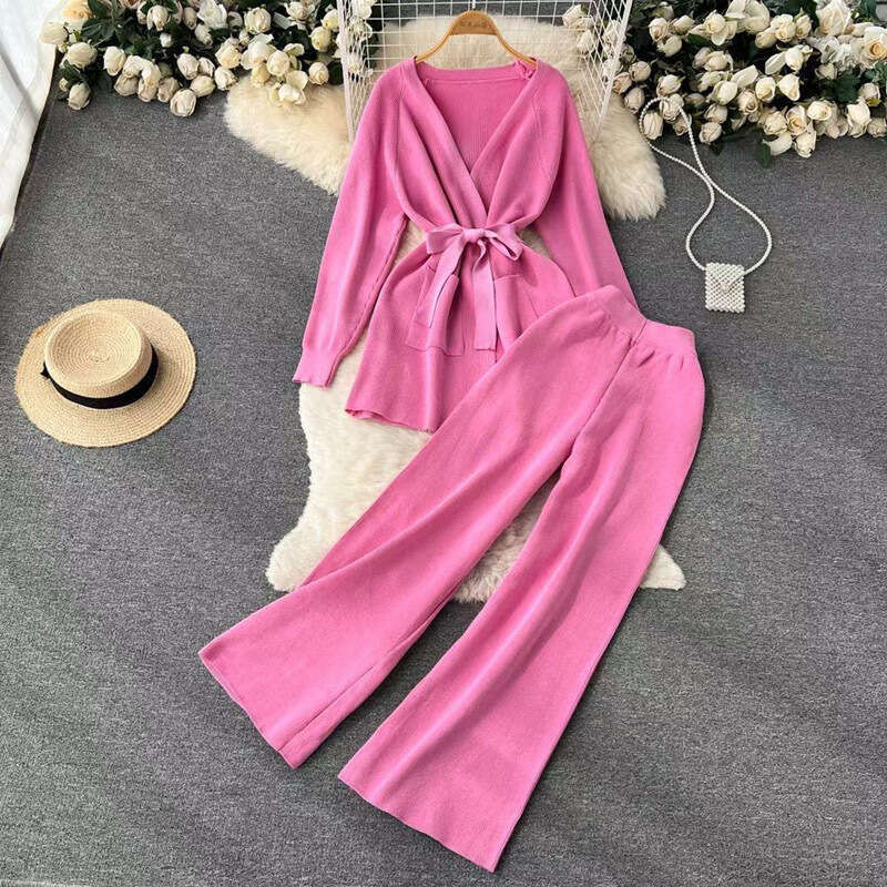 Fashionable Western Style, Slimming and Age Reducing Knitted Two-piece Set of Small Fragrant Wide Leg Pants Bifurcated Self-cultivation Novelty High W