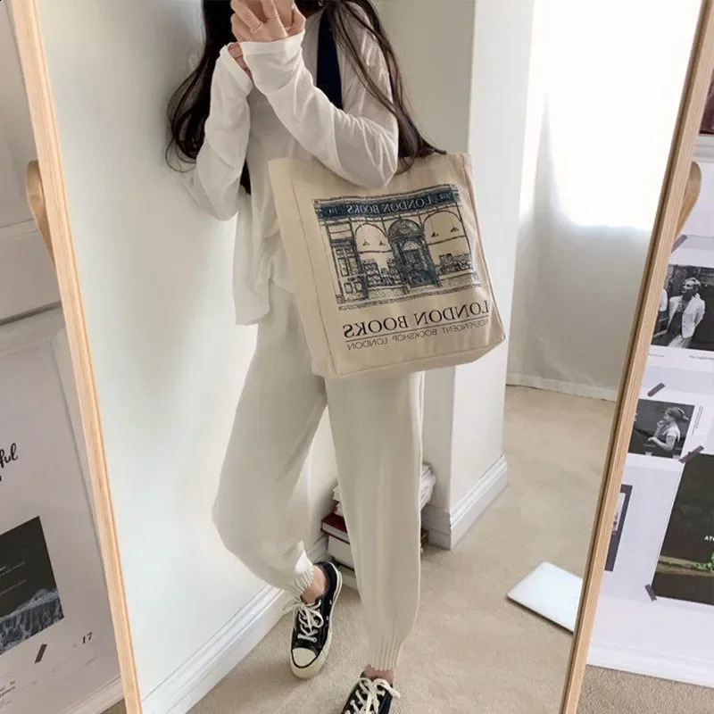 Women Canvas Shoulder Bag London Books Print Ladies Casual Handbag Tote Bag Reusable Large Capacity Cotton Shopping Beach Bag 240722