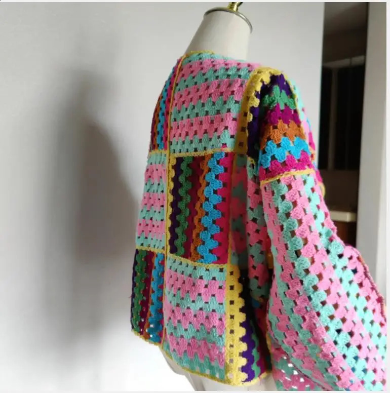 Colorful Sweater Coat Womens Autumn Fashion Unique Top Style Slim and Versatile Knitted Cardigan 240717