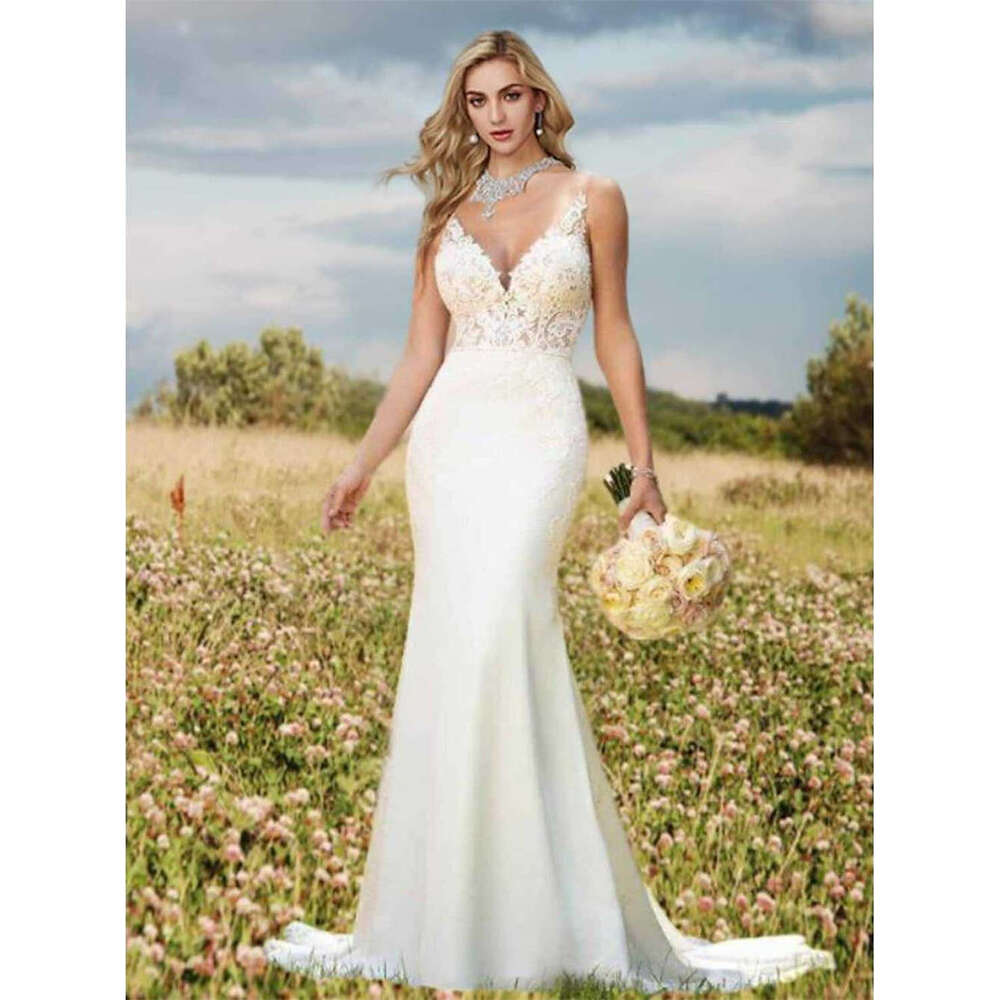 Sexy Mermaid Wedding Dresses V Neck Bride Gowns Sleeveless Bridal Robes Appliques Buttons Backless Lace Charming