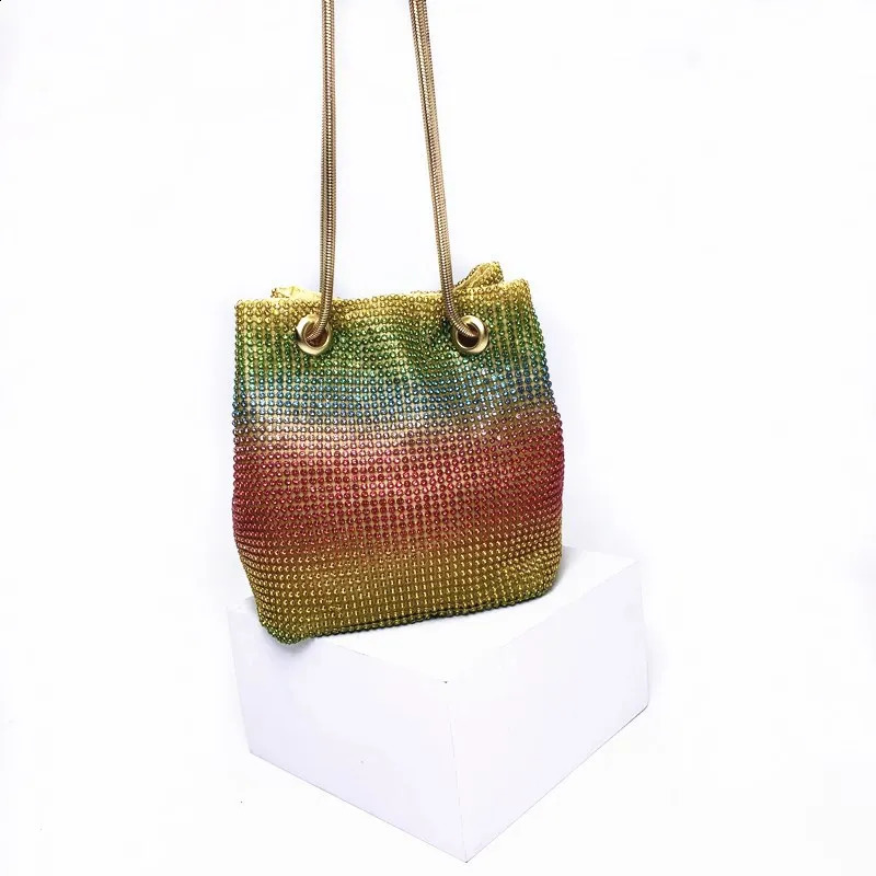 Rainbow Womens Mini Chain Shoulder Wallet and Handbag Crystal Clutch Evening Bag Diamond Party Cross 240723Zl