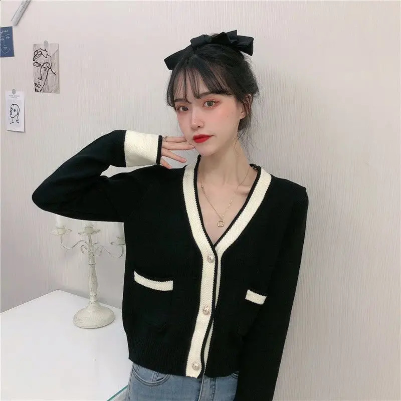 Vintage Women Cardigan Korean Autumn Pearl Button Knitted Sweaters Korean Elegant Office Lady Patchwork Casual Knitwear Top 240723