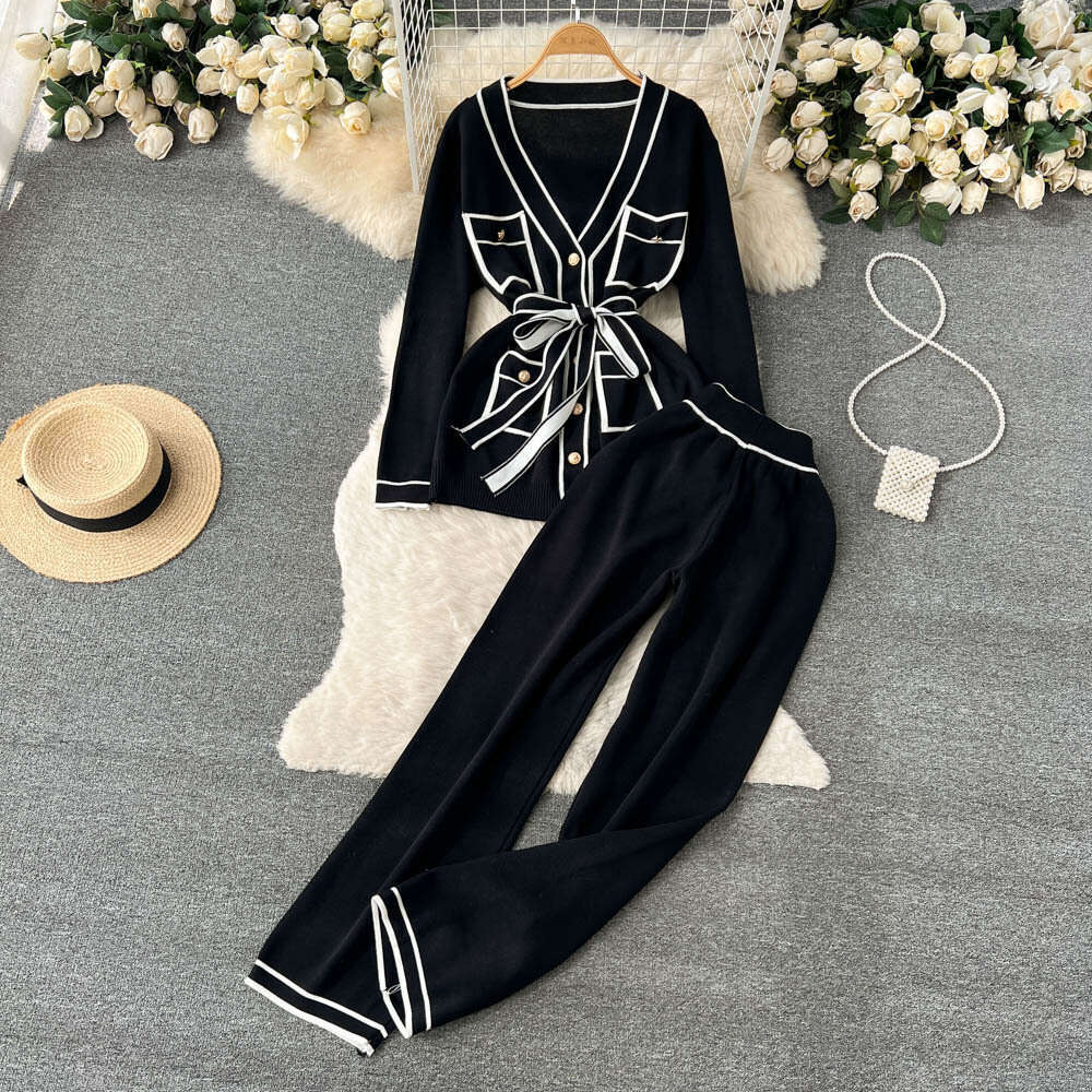 Autumn and Winter Gentle Wind Contrast Color for Women+long Sleeved V-neck Lace Up Knitwear+hanging Wide Leg Pants Two Piece Set High Waist Dress Deni