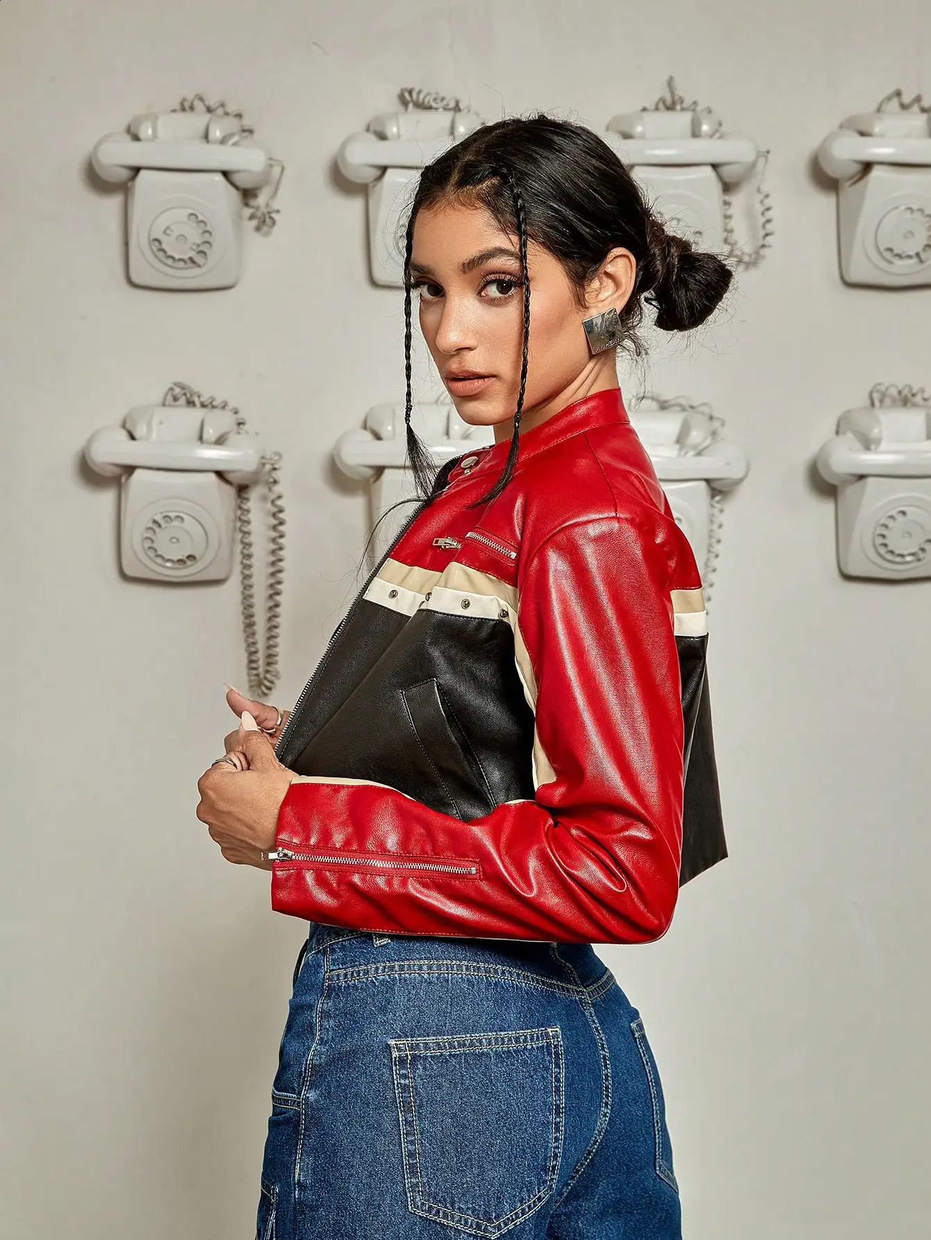 Women Fashion Punk Bikercore Colorblock Zipper Studded Detail Crop PU Leather Moto Jacket Y2K Spring Short Outerwear 240723