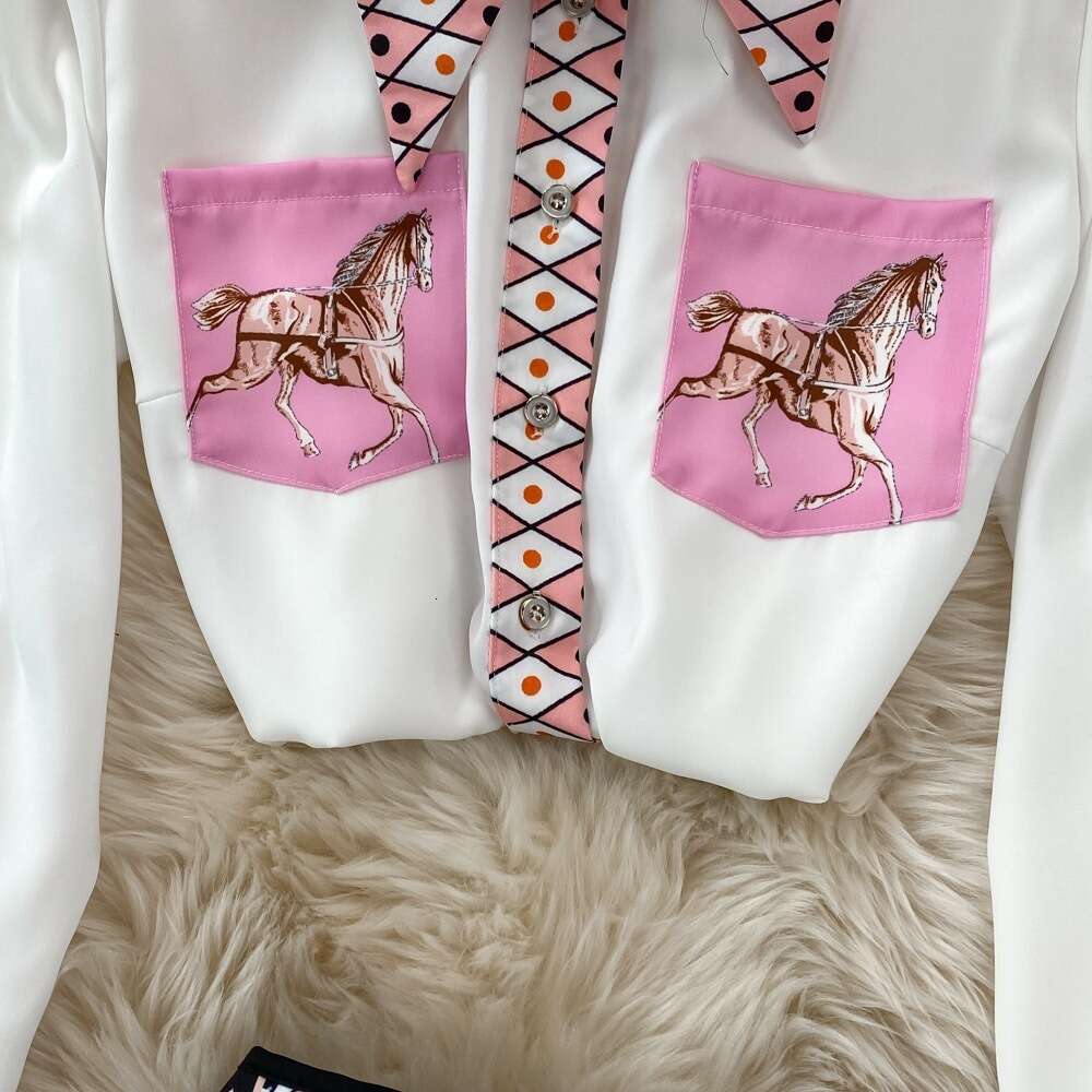 Set the Temperament Positioning of Female Socialites, Print Loose Long Sleeved Shirt Two-piece Set, High Waisted Short Skirt, Spring Self-cultivation 
