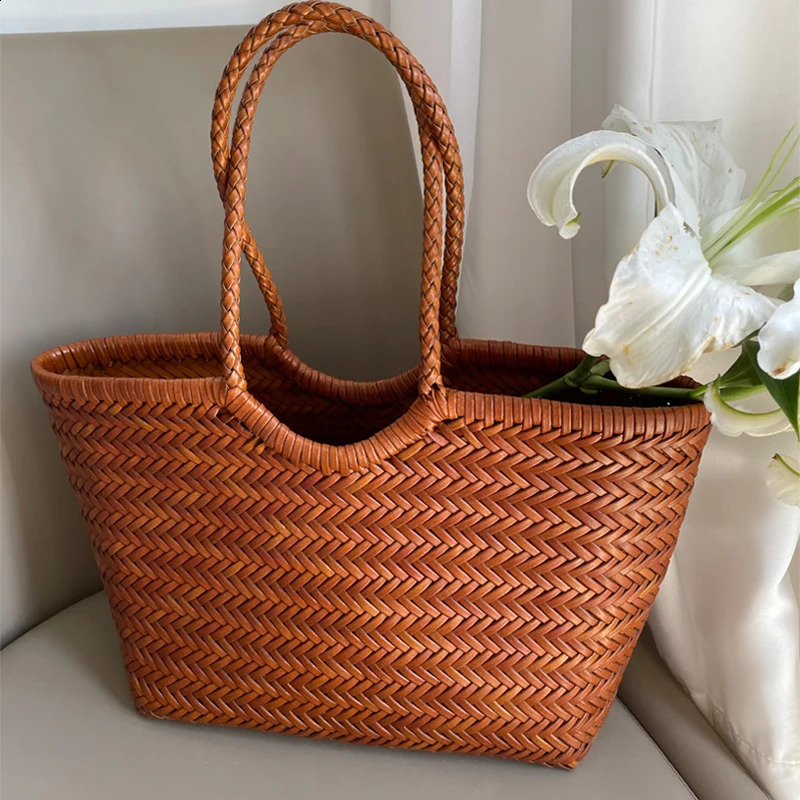 Home>Products>Hand woven bags>Womens summer French niche vegetable basket bag 240903