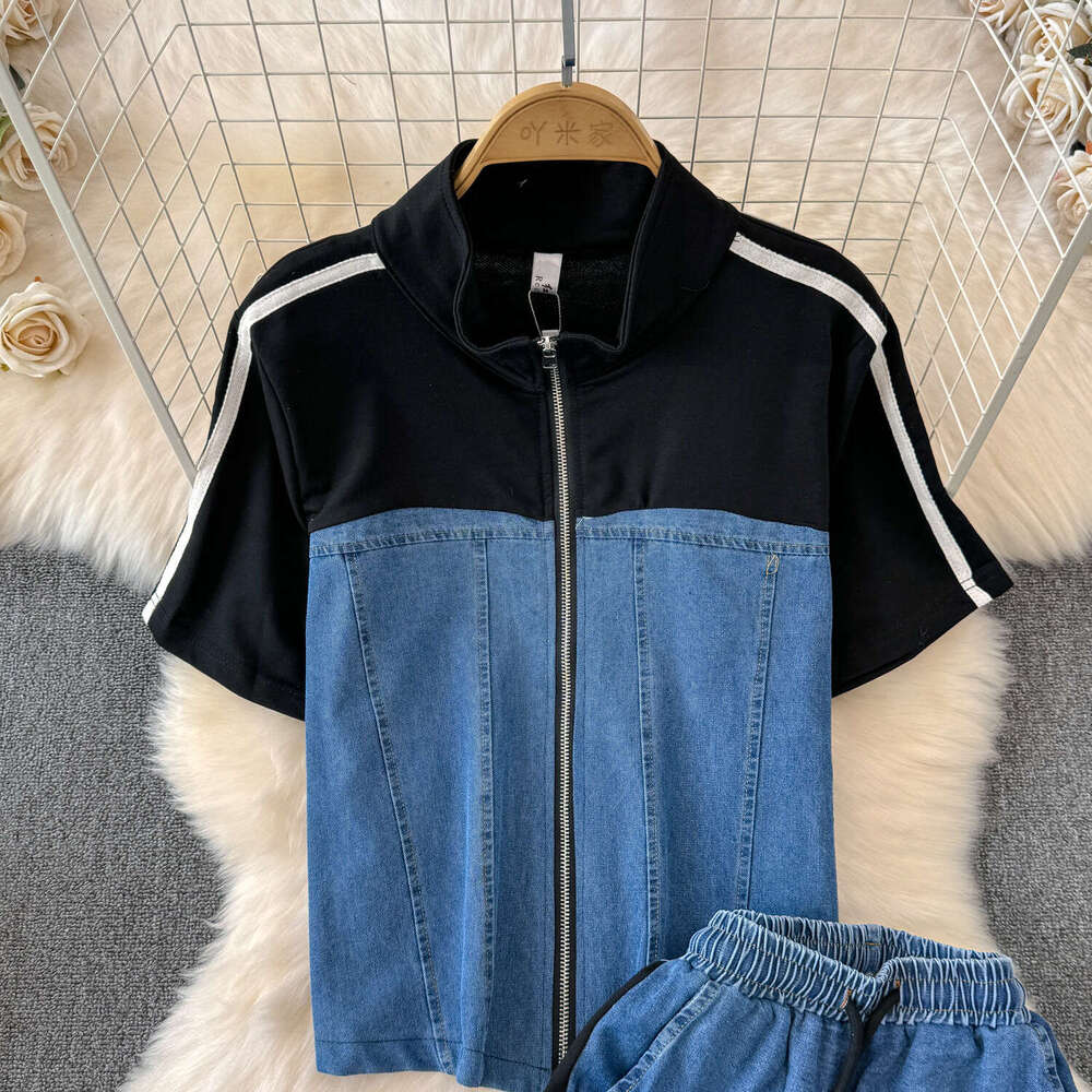 Leisure Denim for Women in Summer 2024, New Internet Celebrity, Age Reduction, Street Explosion, Fashionable and Stylish Sports Two-piece Set Silk Dre