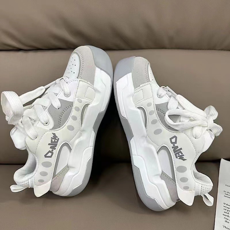 Men's and women's height increasing thick soled niche trend bread shoes