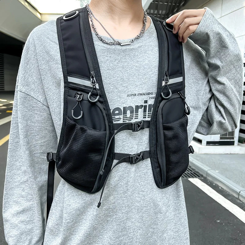 Hip-hop Streetwear Chest Rig Bag for Men Fashion Waterproof Tactical Vest Chest Packs Function Storage Backpack Nylon Pockets 240723