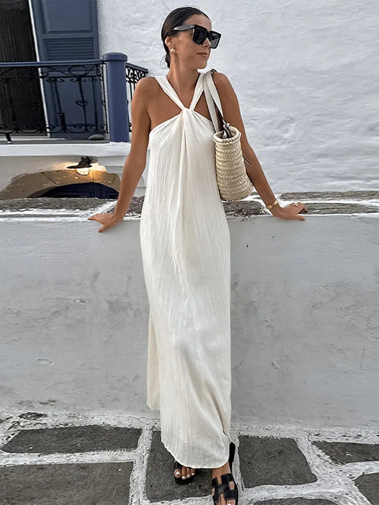 Sexy White Off Shoulder Halter Pleated Maxi Dress Fashion Sleeveless Loose Dresses Summer 2024 Ladies High Streetwear Vestidos 240724