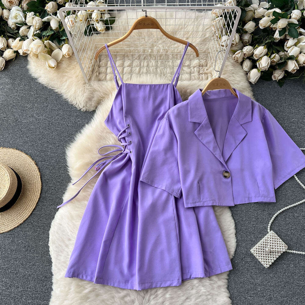 This Years Trend is Beautiful Two-piece Sets for Womens Summer Short Suits, Jackets with Straps, Waist Cinching, and Suspenders. Dresses Are Trendy BO