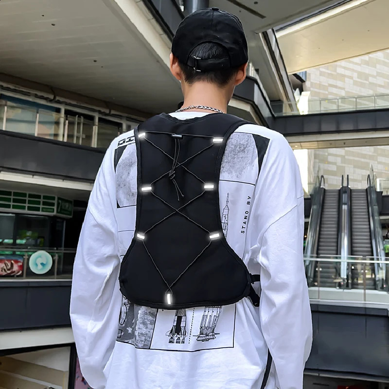 Hip-hop Streetwear Chest Rig Bag for Men Fashion Waterproof Tactical Vest Chest Packs Function Storage Backpack Nylon Pockets 240723