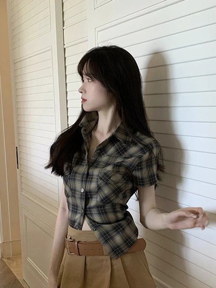 Zoki Vintage Slim Women Plaid Shirt Casual Harajuku Short Sleeve Blouse Summer Retro Korean Single Breasted Simple Lady Tops 240723