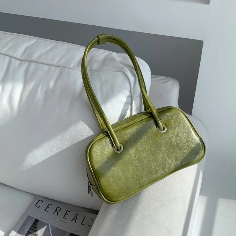 Retro Oil Wax Textured Underarm Bag Large Capacity Shoulder Bag Handbag Boston Pillow Bag Womens Bag 240723