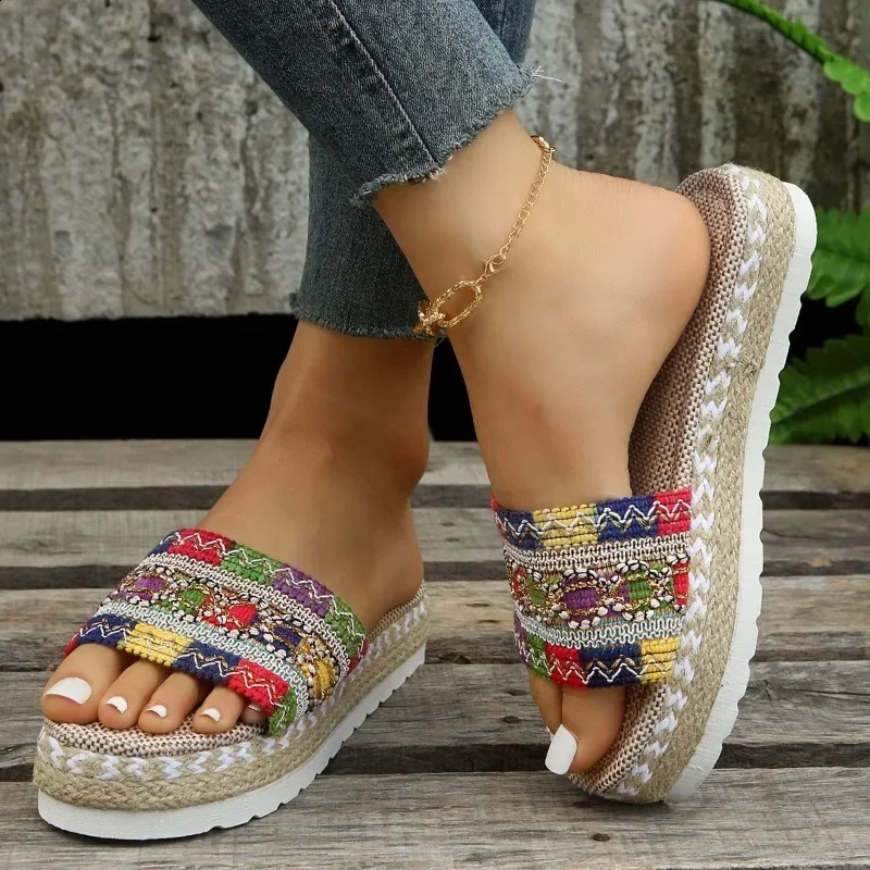 Summer Ladies Slippers Outdoor Beach Sandals Bohemian Ethnic Style Handmade Espadrilles Platform Slippers Flip Flops Women 240719