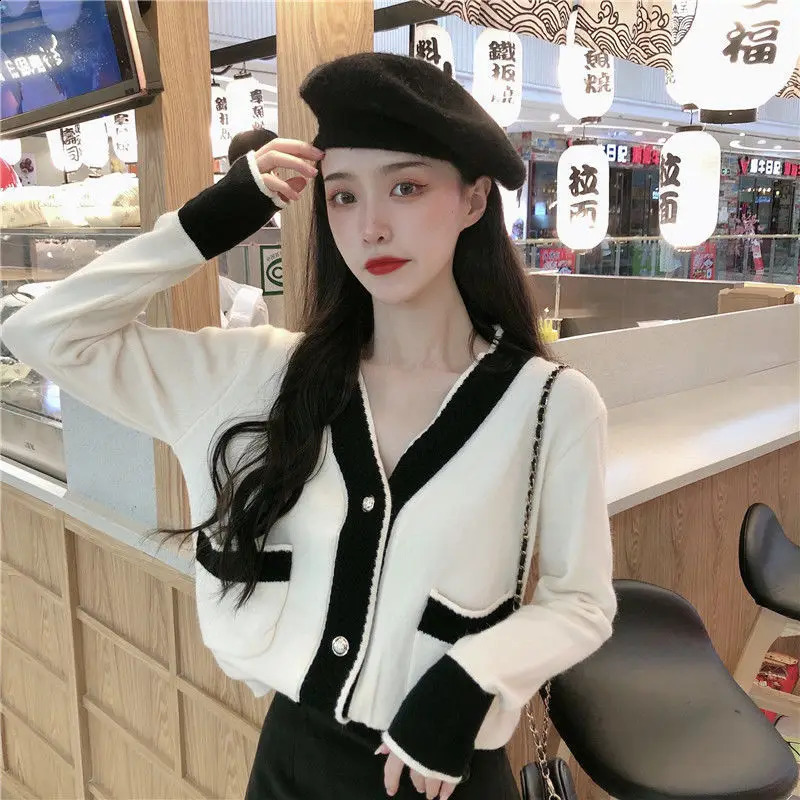 Vintage Women Cardigan Korean Autumn Pearl Button Knitted Sweaters Korean Elegant Office Lady Patchwork Casual Knitwear Top 240723