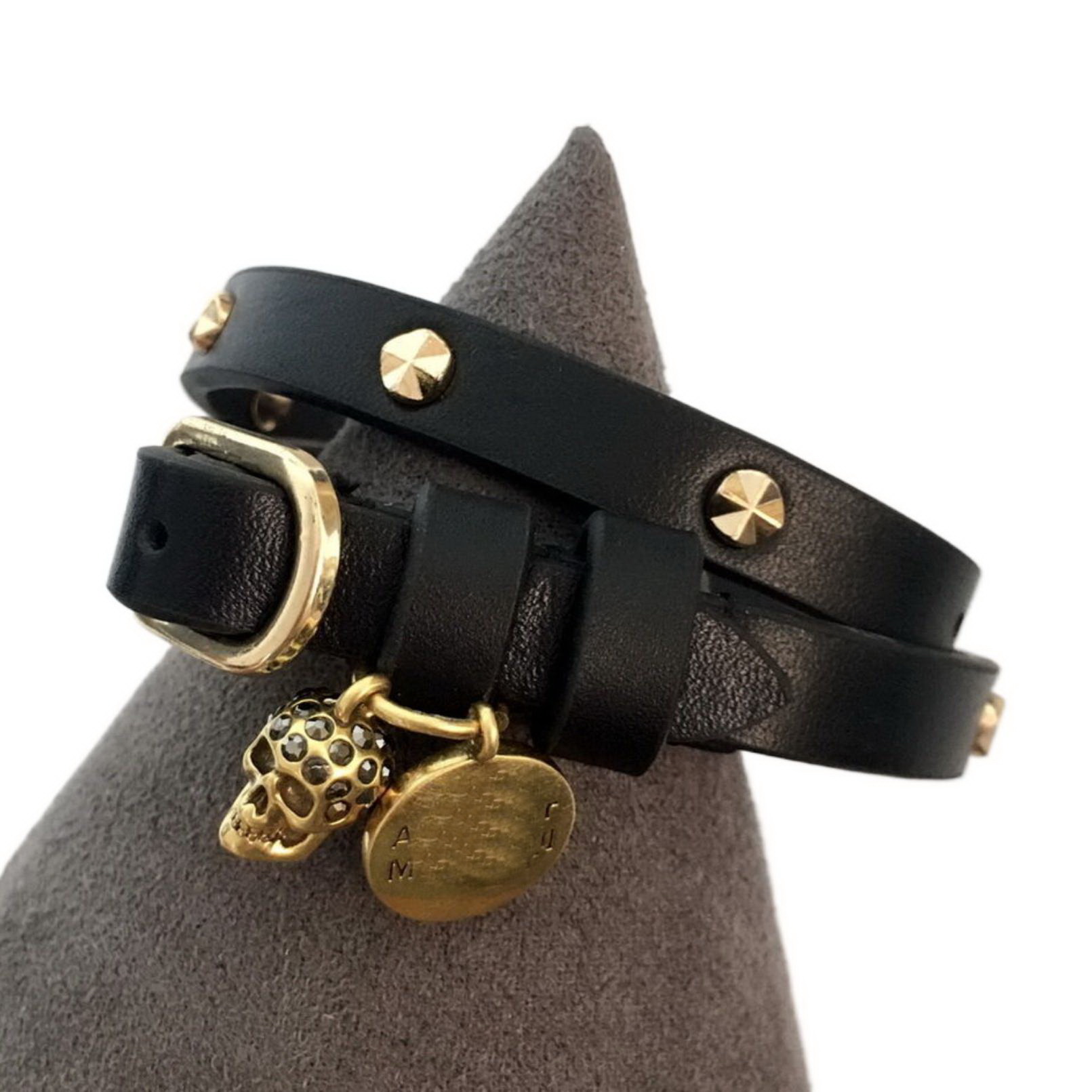 Hiphop Rock Hammered Studs Double-wrap Bracelet in Black Skull Pendant Bangle Men Women Couple Gold Bracelets Designer Jewelry B022