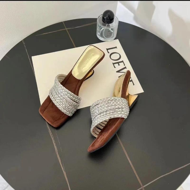 Slippers Shoes Woman 2024 Heels Slides Pantofle Rubber Flip ps Square Toe Low Beige Heeled Sandals High Designer H
