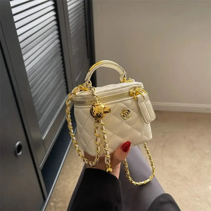 3 Stylish Womens High Quality Adjustable Shoulder Dia-shaped Crossbody Chain Bucket Bag 240729 4
