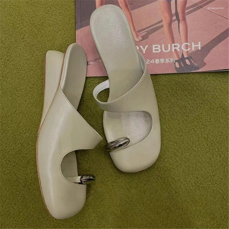 Slippers Designer Women Closed Toe Summer Sandals High Heel Dress Pumps Ladies Flip ps Mules Metal Decor Half 241102
