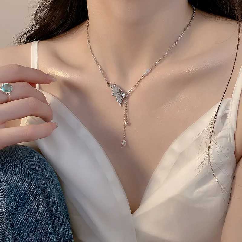 Fashion butterfly tassel zircon pendant necklace womens crystal chain necklace punk party jewelry butterfly necklace W241230