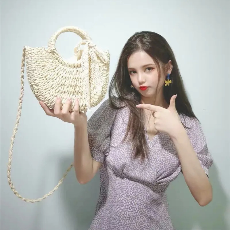 Straw Bag Women HandWoven Handbag Moon Shape Lace Bow Rattan Big Capacity Drawstring Casual Beach Shoulder Crossbody 240723