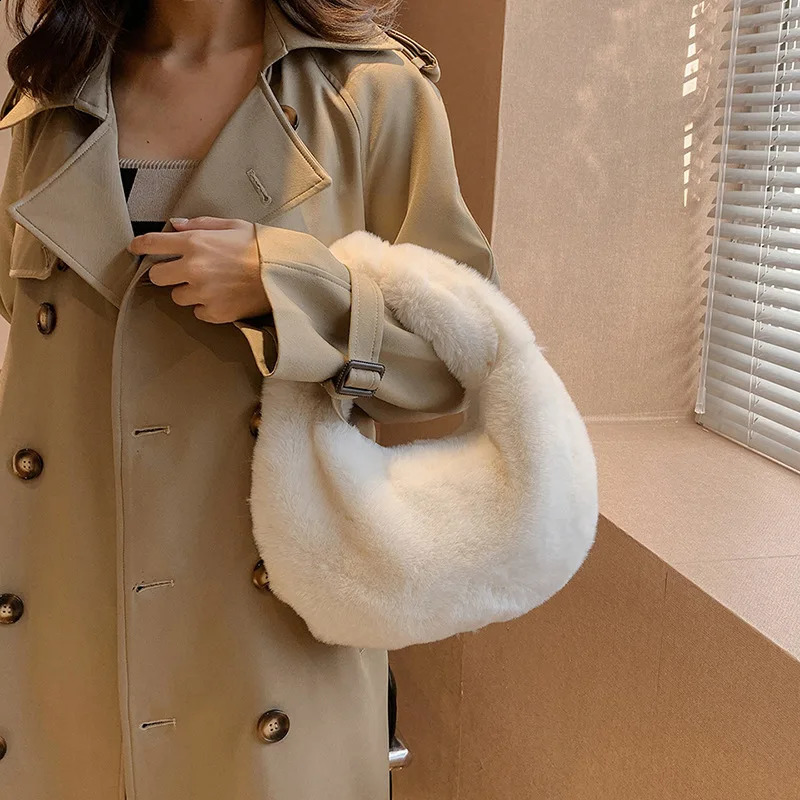 DHXJ Fur Womens Small Half Moon Bag Warm Plush Wrist Bags for Women Fashion Furry Short Handle Clutch Cute Ladies Coin Purses 240822
