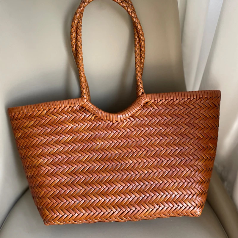 Home>Products>Hand woven bags>Womens summer French niche vegetable basket bag 240903