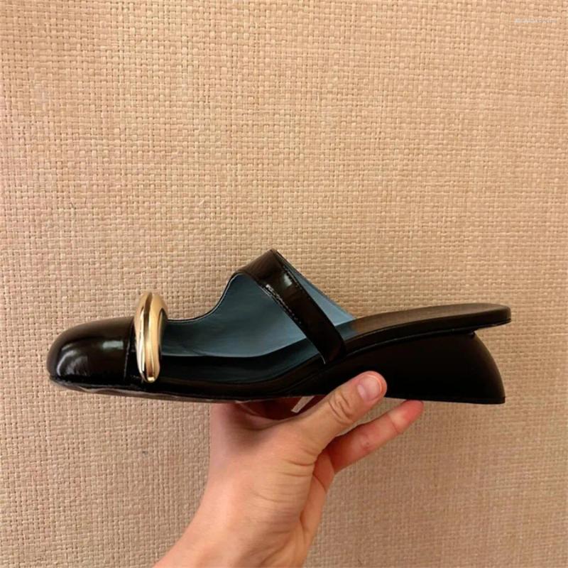 Slippers Designer Women Closed Toe Summer Sandals High Heel Dress Pumps Ladies Flip ps Mules Metal Decor Half 241102