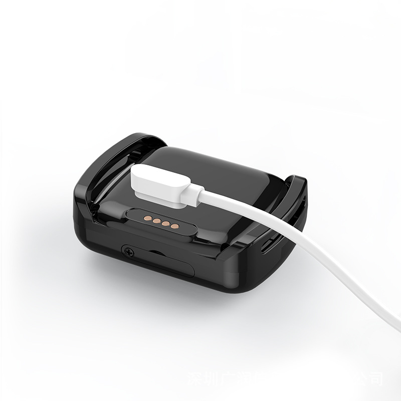 Mini Pet 4G GPS Tracker Waterproof Collar for Dog Cats Geo-Fence Free APP Platform Long Standby Tracking Device