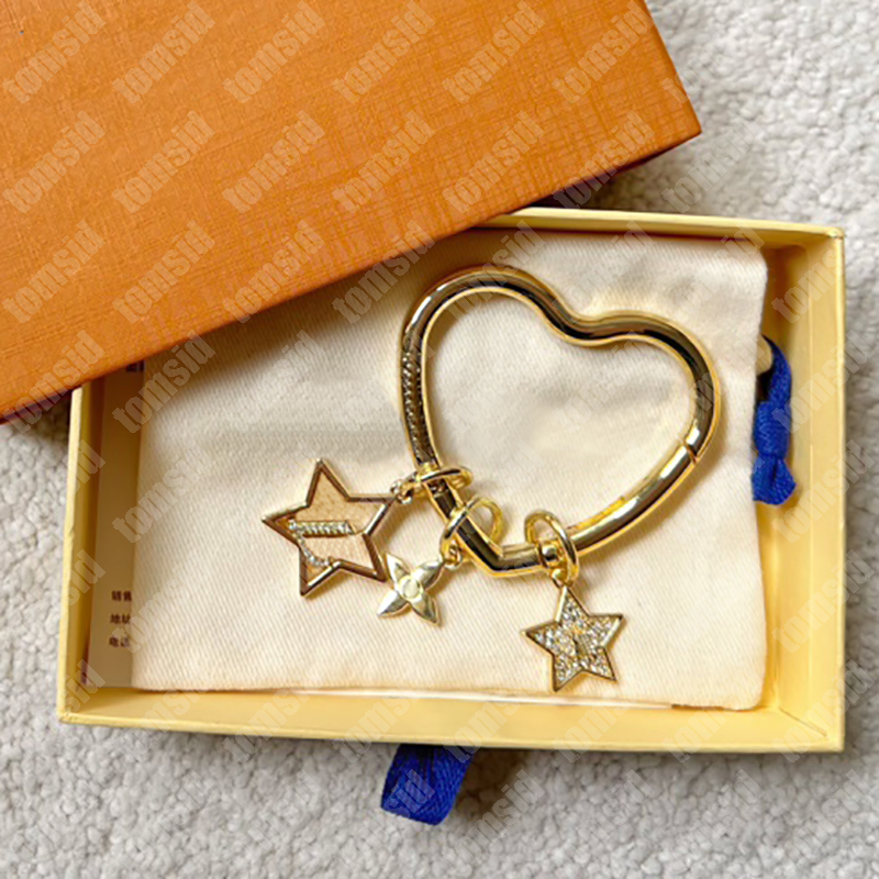 Designer Keychain Heart Luxury Keyring Diamond Llaveros Womens Fashion Star Bag Charm For Men Llaveros With Box