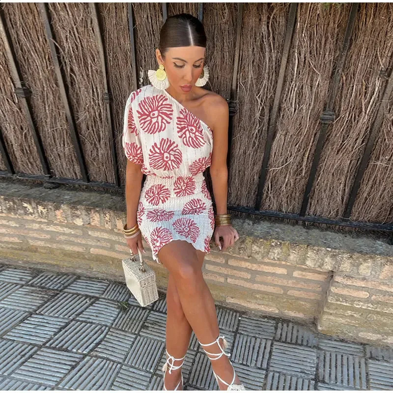 Women Elegant Slim Fit Mini Dress Irregular One Shoulder Summer Short Sleeve Print Dresses Streetwear Vintage Sexy Party Vestido 240723