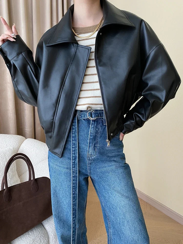 Vintage Cropped Motorcycle Leather Jacket for Women Spring Autumn Trend Simple Solid Casual PU Leather Oversize Jackets 240723