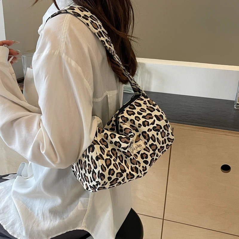Fashion High Quality Womens Shoulder Bags Zipper Leopard Pattern Trendy Handbags Versatile Casual Bags 240821