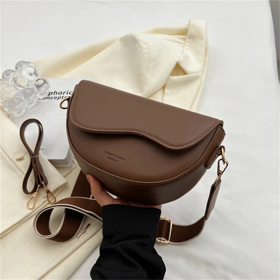 PU Leather Casual Ladies Shoulder Bag Womens Flap Crossbody Bag Saddle Bag 2 Straps Retro Handbag 240724