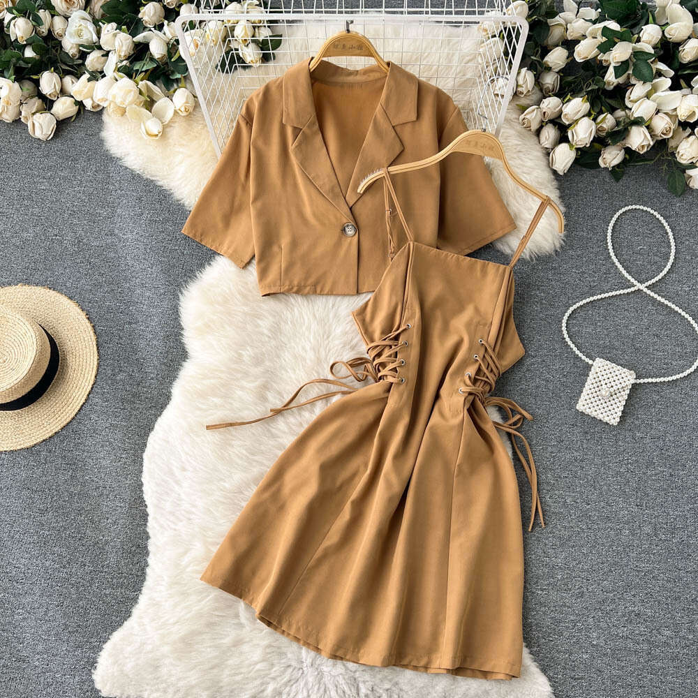 This Years Trend is Beautiful Two-piece Sets for Womens Summer Short Suits, Jackets with Straps, Waist Cinching, and Suspenders. Dresses Are Trendy BO