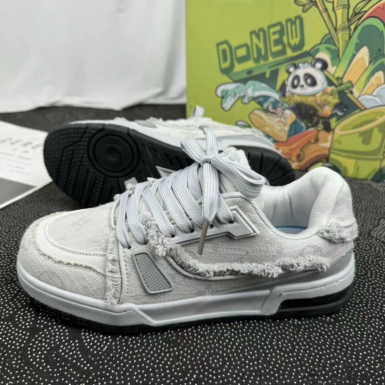 Spring pink denim beard edge bread shoes female couple niche sports casual shoe men 2025