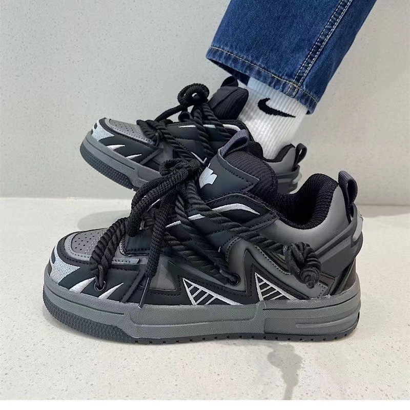 Men's and women's lightweight and versatile thick soled sports shoes