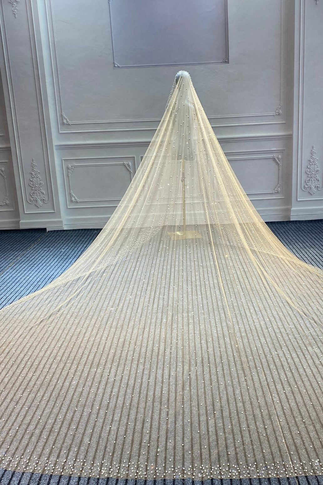 Bridal Veils Spray Champagne Pearls Beading Long Wedding Veil Mariage With Comb One Layer Bride Accessories
