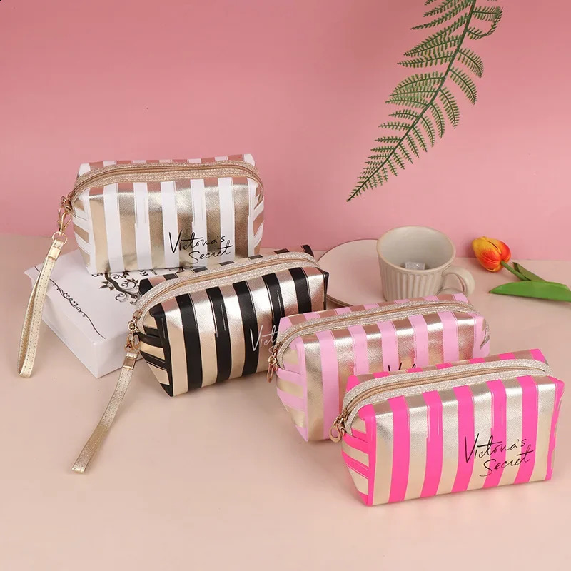 Waterproof PVC Laser Cosmetic Storage Bag Travel Organizer Case Mujer Bolsas Neceser Make Up Pouch Wash Toiletry y240919