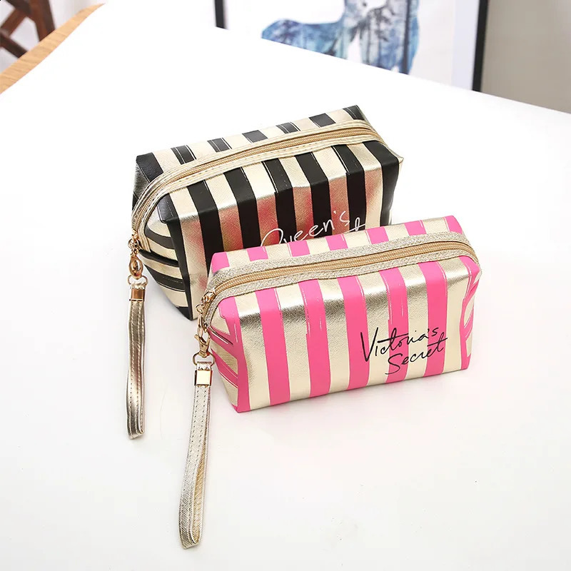 Waterproof PVC Laser Cosmetic Storage Bag Travel Organizer Case Mujer Bolsas Neceser Make Up Pouch Wash Toiletry y240919
