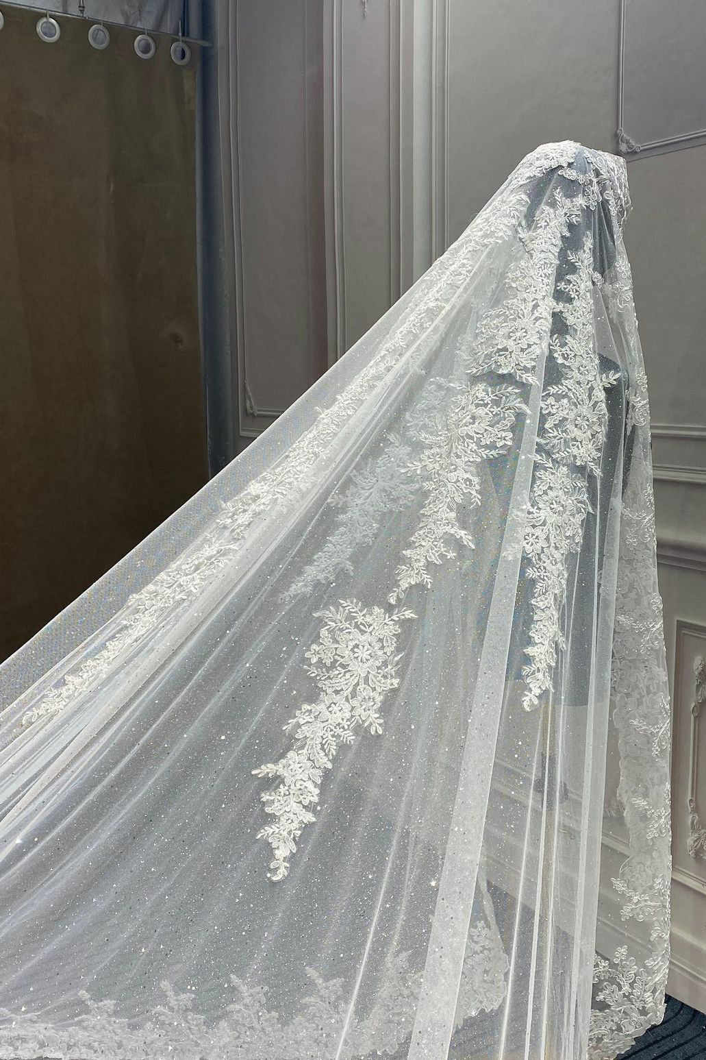 Shiny Wedding Veils Sequined One Layer Champagne White Ivory 3M Length Bridal Veil Custom Made Luxury Sprkling Long Head Dresses