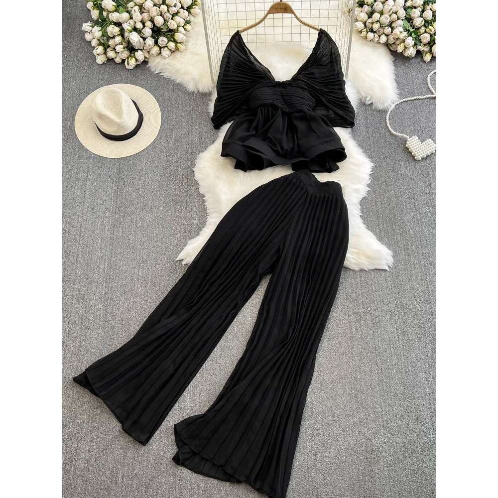 Fashionable Suit for Women with Three Curtilages, Pleated Bat Sleeves, V-neck, Waistband, Lotus Leaf Hem Top, Two-piece Set of High Waisted Wide Leg P